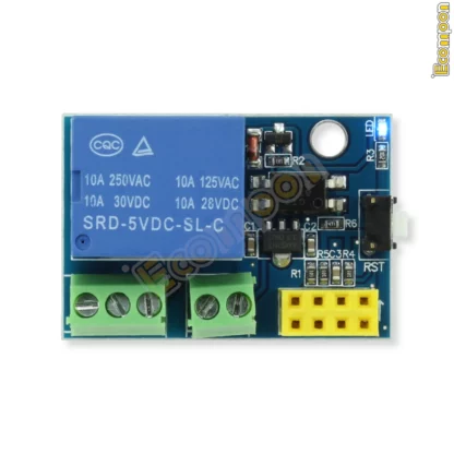 esp01-und-esp-01s-relais-modul-oben-beleuchtet